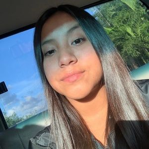 Meet your Posher, Juana